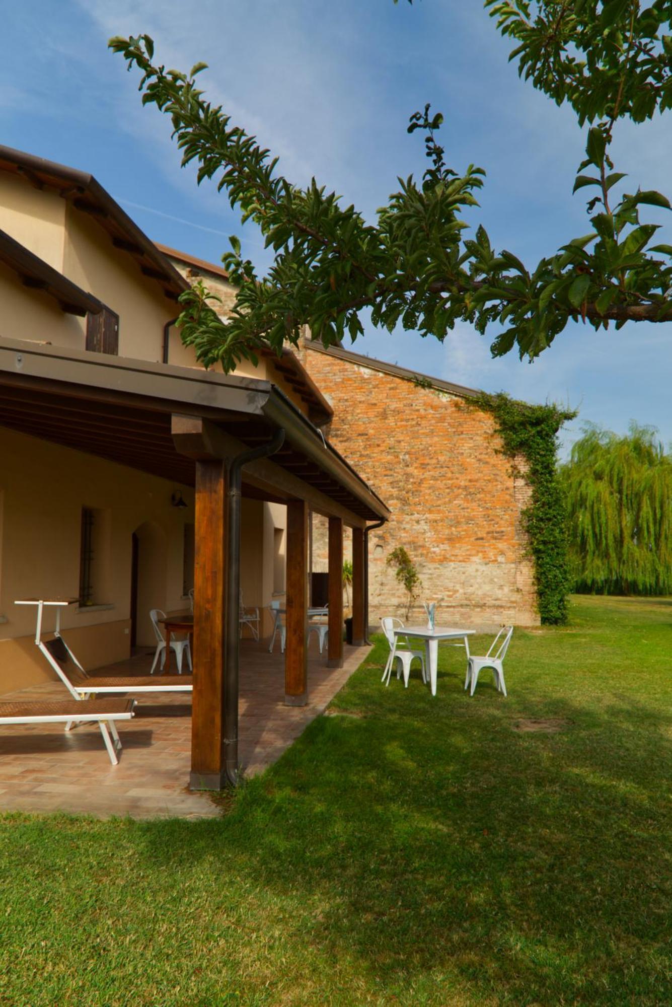 Antico Casale Caroli Hotel Gattatico Exterior photo