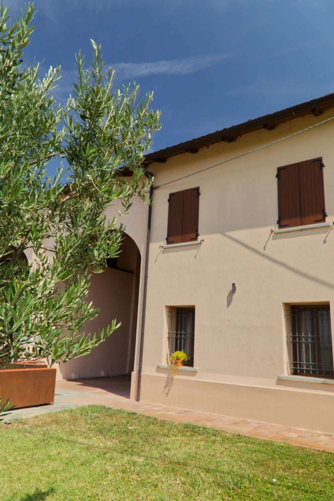 Antico Casale Caroli Hotel Gattatico Exterior photo